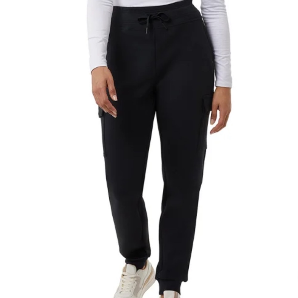 NWT.  32 Degrees Ladies’ Cargo Jogger. Color - Black.